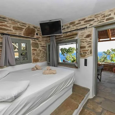 Zannis Kele Zannel Seaside Serenity Kardhianí